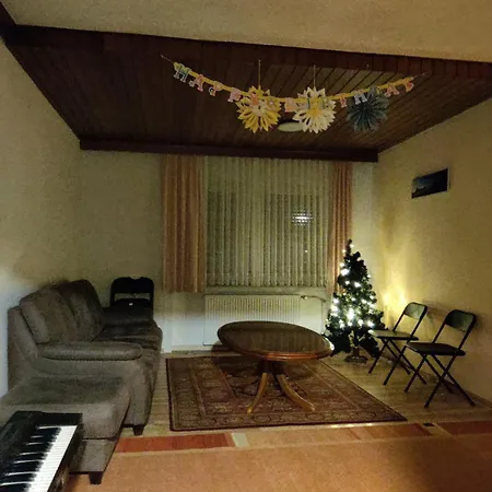 Lägenhet Spacious House For Groups Up To 12 Guests